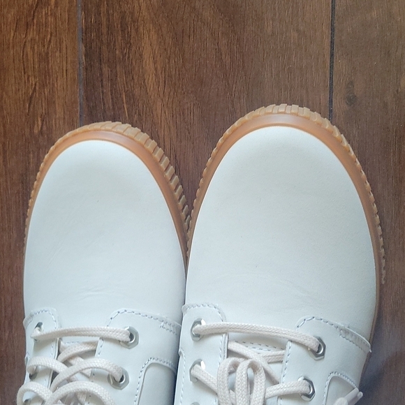 NEW! TIMBERLAND Skyla Bay Chukka Sneaker Boots 9.5. - Picture 4 of 8